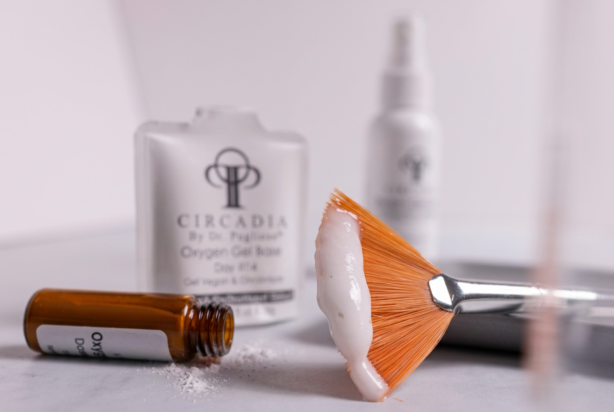 Circadia Oxygen RX Produkte mit Pinsel bei Beauty Artistry Villingen